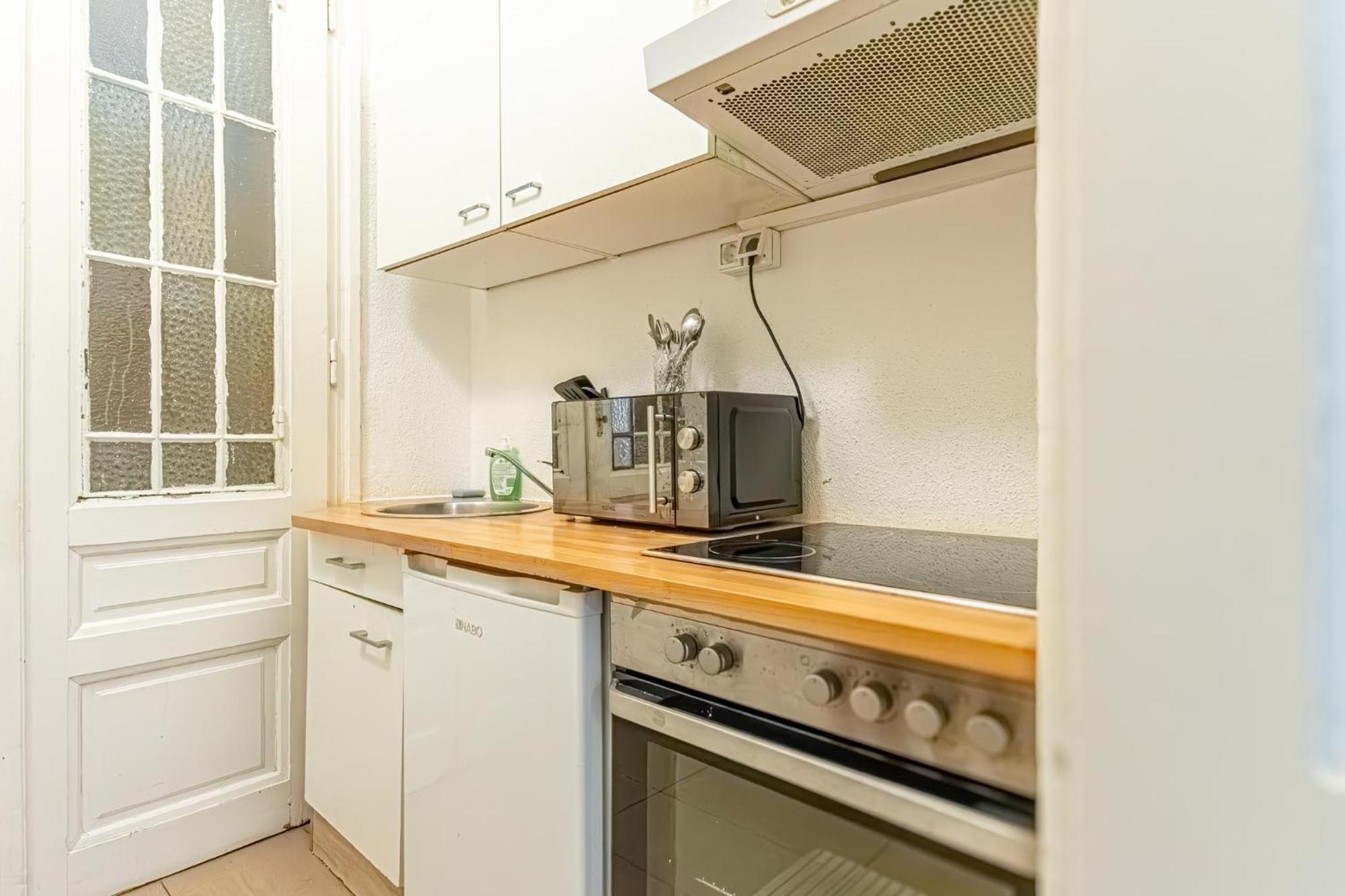 Chic Apartment- Suitable For Longstays Near Matzleinsforferplatz Wenen Buitenkant foto