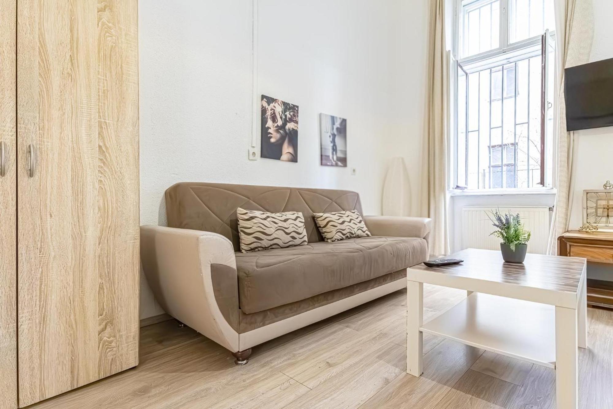 Chic Apartment- Suitable For Longstays Near Matzleinsforferplatz Wenen Buitenkant foto