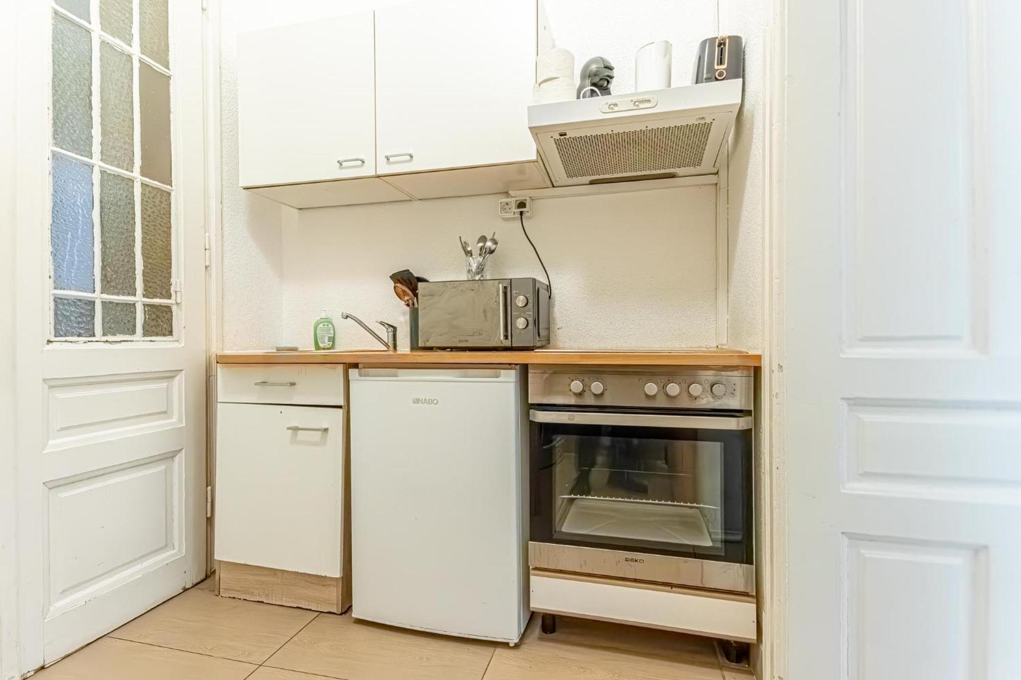 Chic Apartment- Suitable For Longstays Near Matzleinsforferplatz Wenen Buitenkant foto