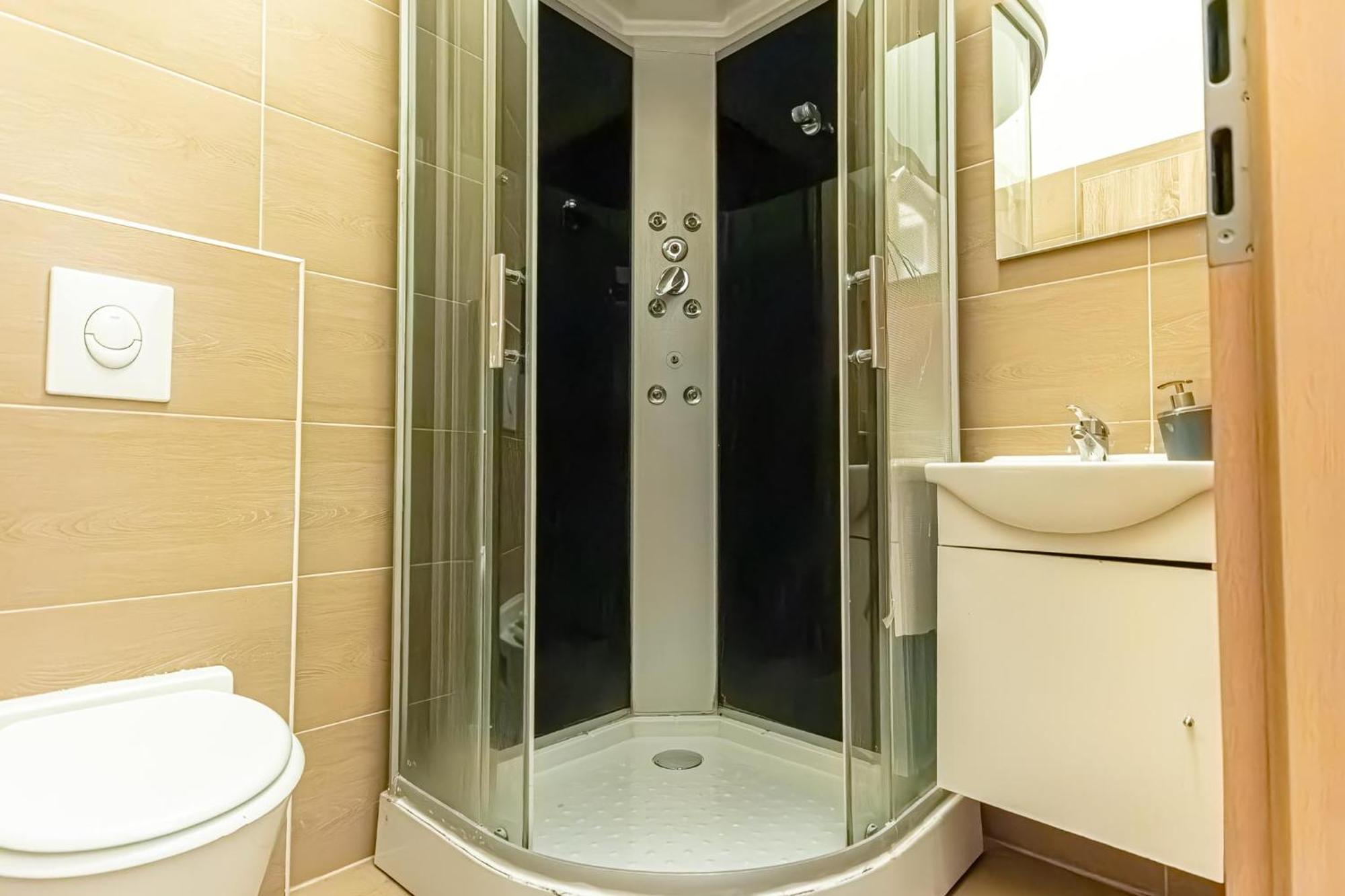 Chic Apartment- Suitable For Longstays Near Matzleinsforferplatz Wenen Buitenkant foto